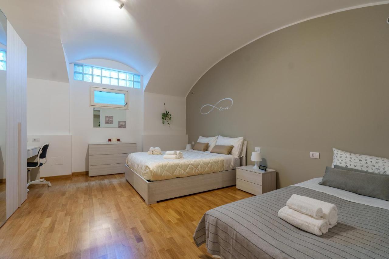 Centro Storico Duomo A 5 Minuti Love Suite Wifi Netflix Milano Dış mekan fotoğraf
