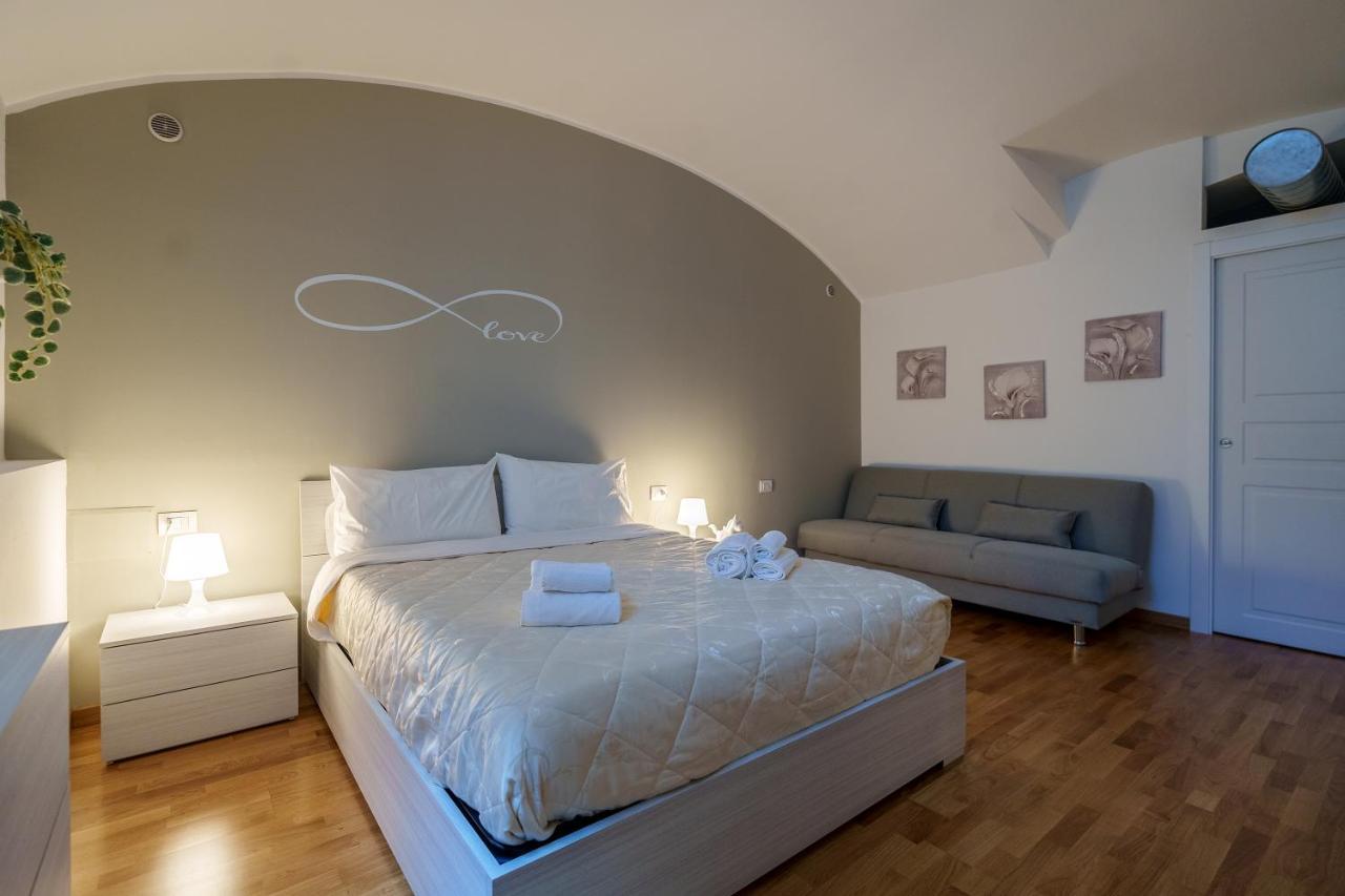 Centro Storico Duomo A 5 Minuti Love Suite Wifi Netflix Milano Dış mekan fotoğraf