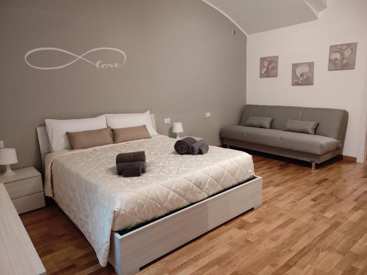 Centro Storico Duomo A 5 Minuti Love Suite Wifi Netflix Milano Dış mekan fotoğraf